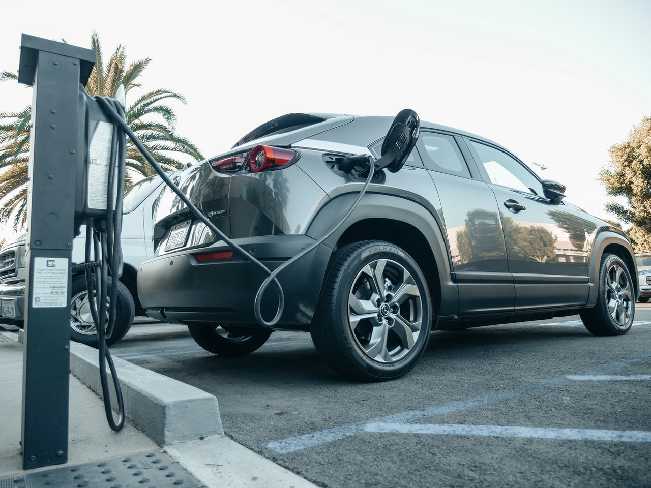 3 Simple Ways to Convince Your Board to Install EV Charging Stations